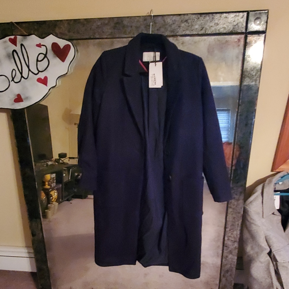 Beautiful navy wool coat never with red stripe🔥